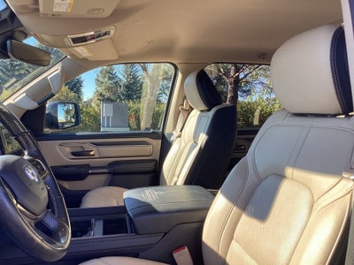 2020 RAM 1500 Limited Crew Cab 4x4 6'4' Box