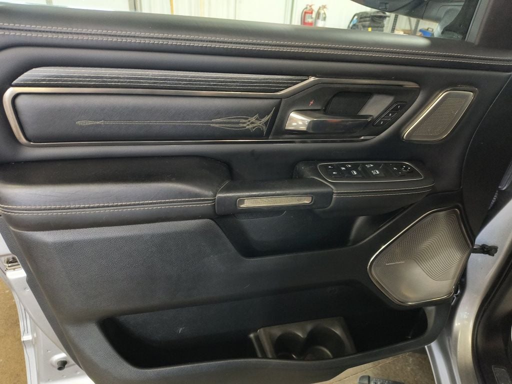 2021 RAM 1500 Limited Crew Cab 4x4 6'4' Box