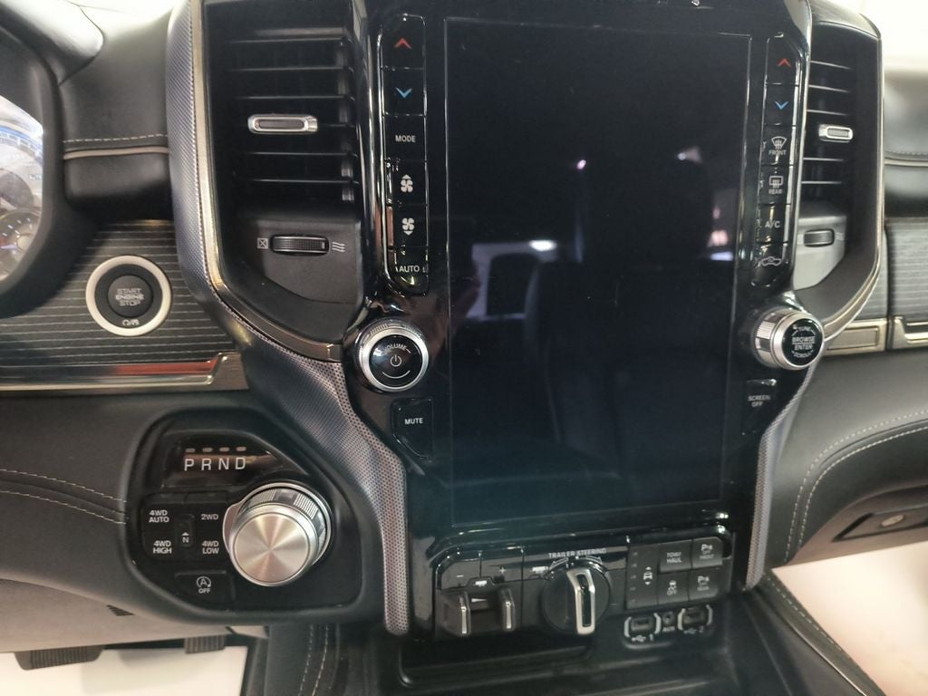 2021 RAM 1500 Limited Crew Cab 4x4 6'4' Box