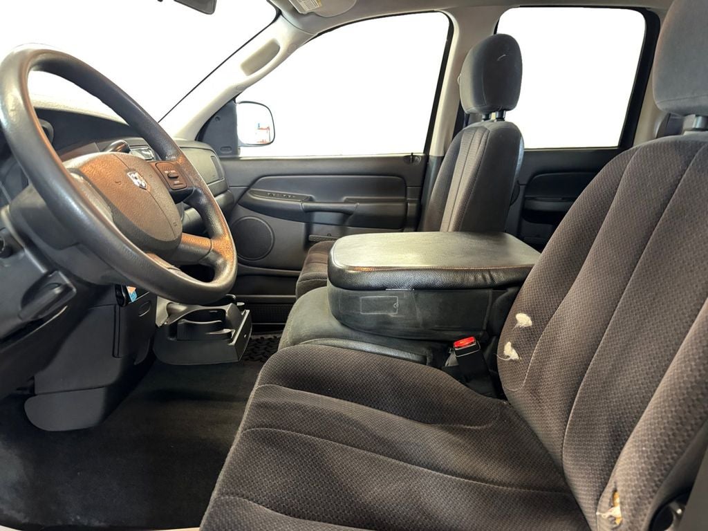 2004 Dodge Ram 1500 SLT/Laramie