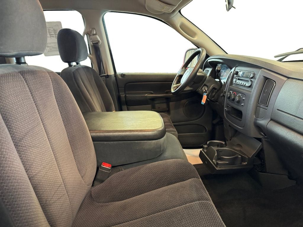 2004 Dodge Ram 1500 SLT/Laramie