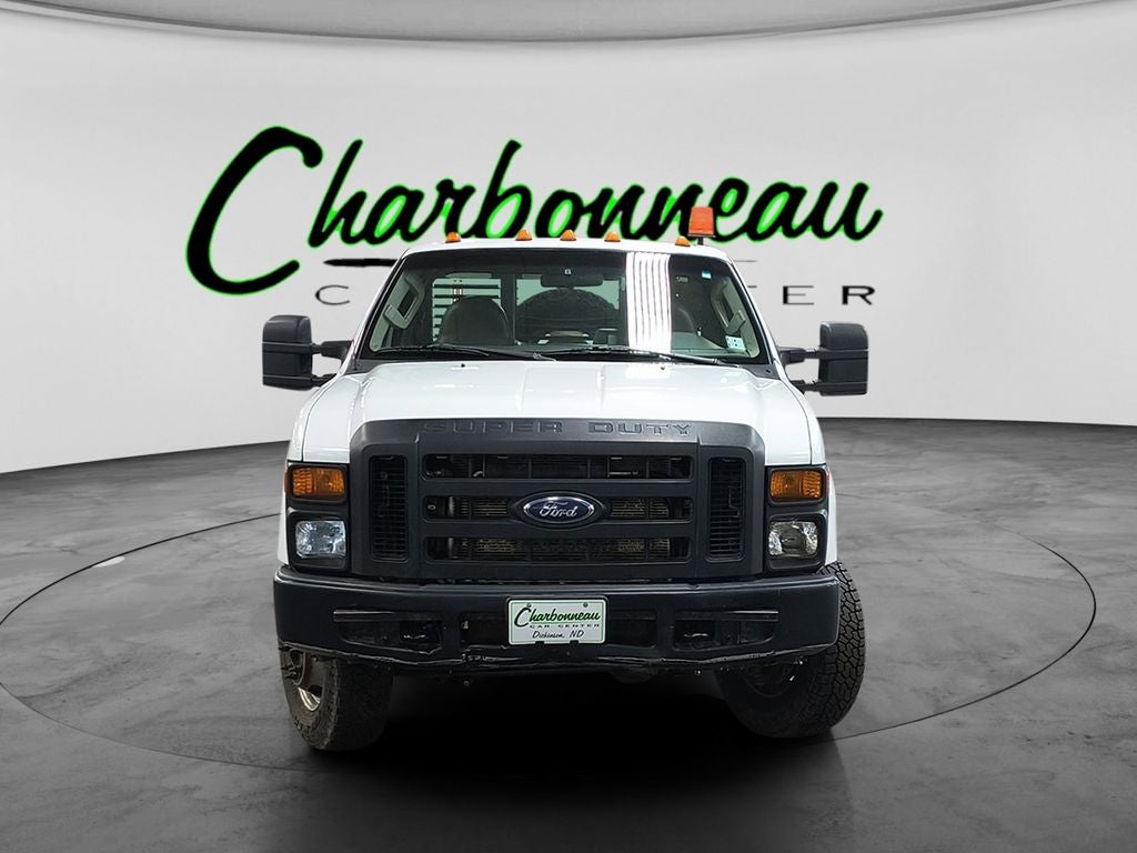 2008 Ford F-350 Chassis XL DRW