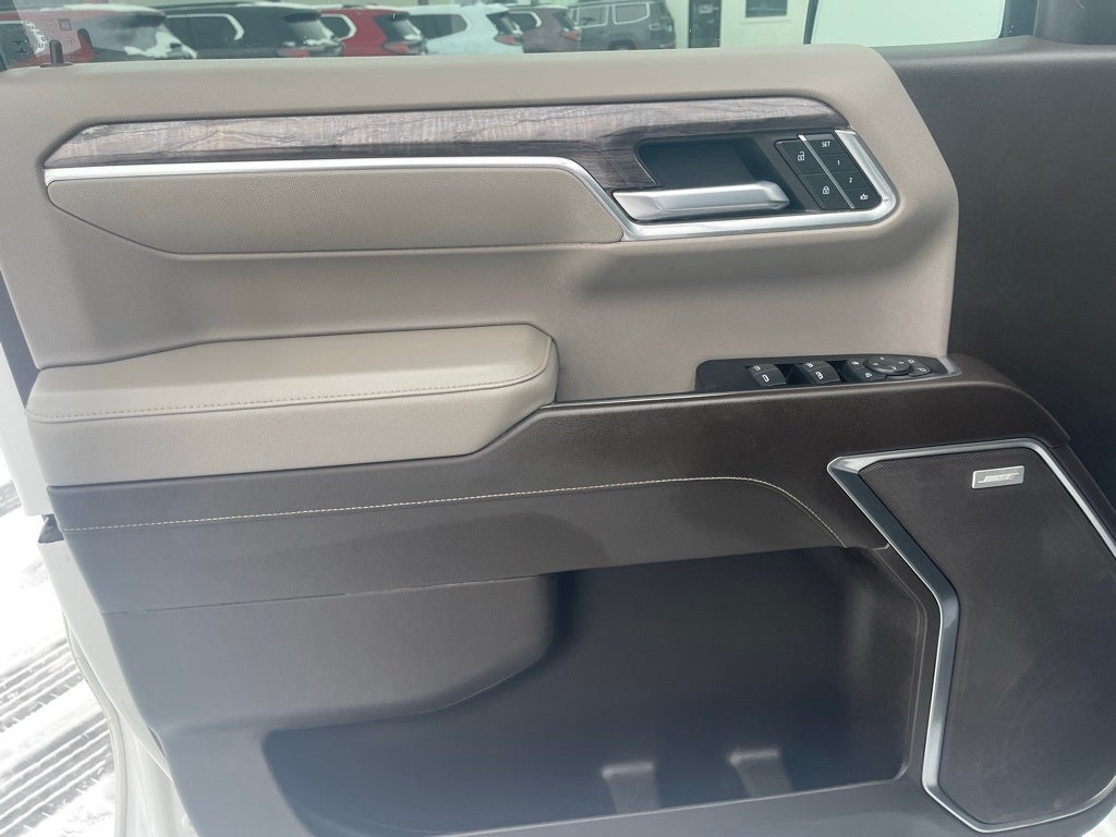 2022 Chevrolet Silverado 1500 4WD Crew Cab Short Bed LTZ