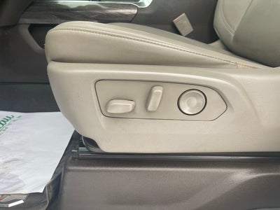 2022 Chevrolet Silverado 1500 4WD Crew Cab Short Bed LTZ