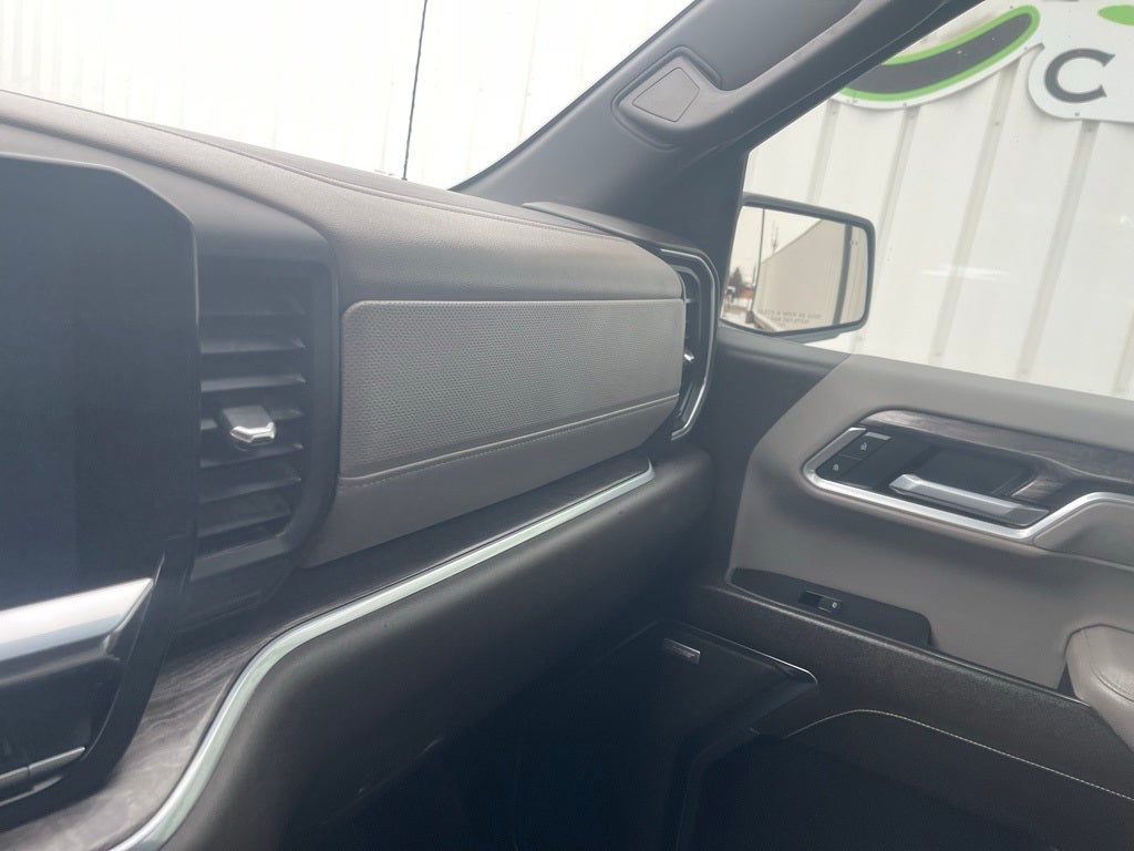 2022 Chevrolet Silverado 1500 4WD Crew Cab Short Bed LTZ