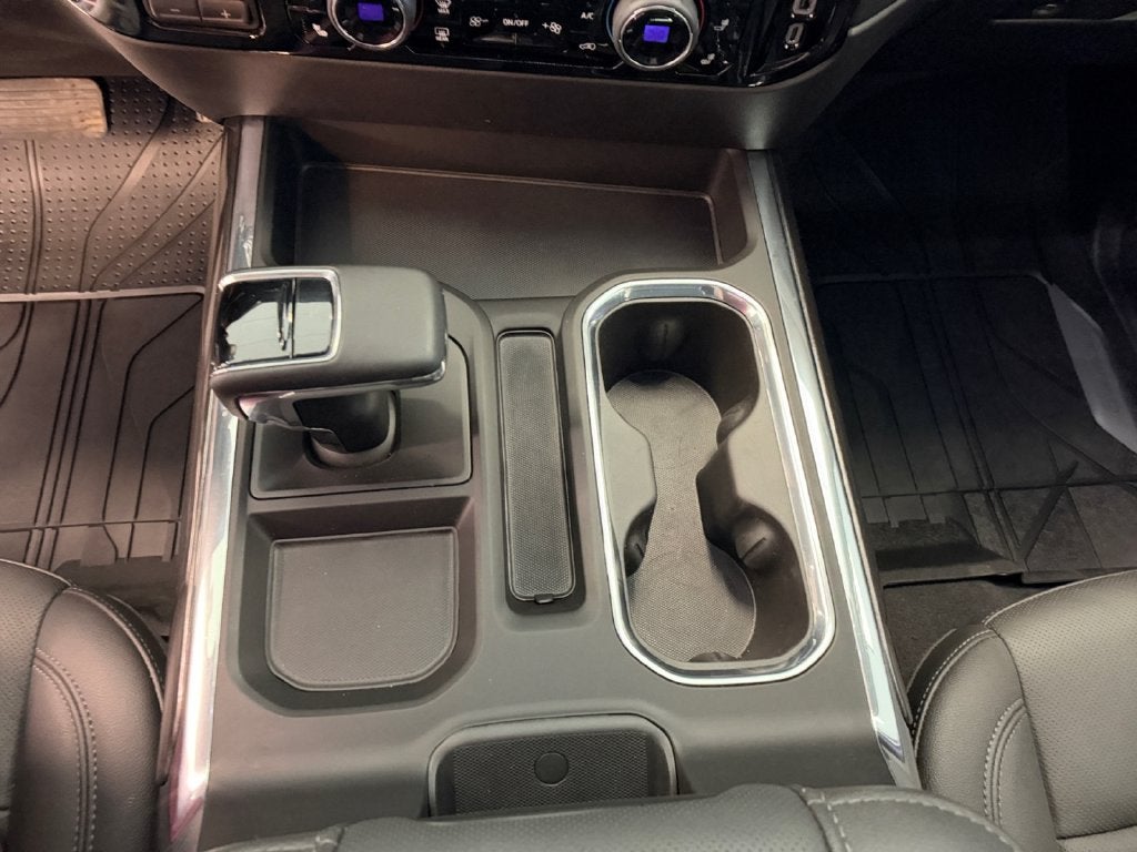 2025 Chevrolet Silverado 1500 4WD Crew Cab Short Bed LTZ