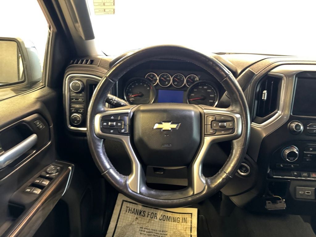 2021 Chevrolet Silverado 1500 4WD Crew Cab Short Bed LT