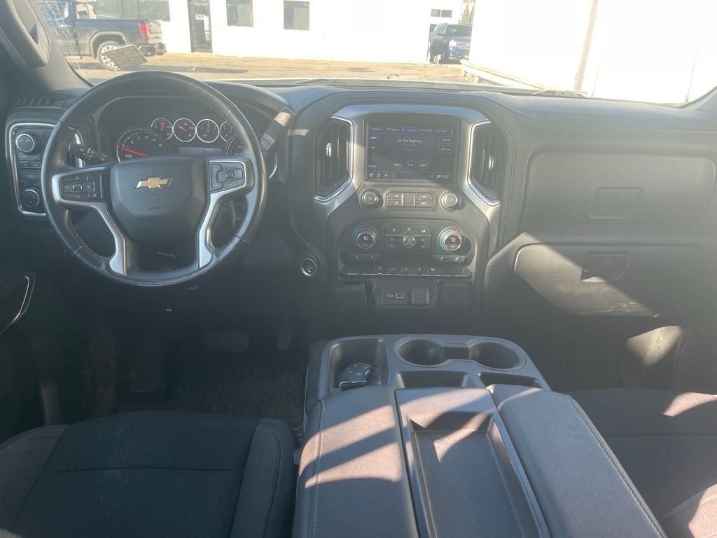 2021 Chevrolet Silverado 1500 4WD Crew Cab Short Bed LT