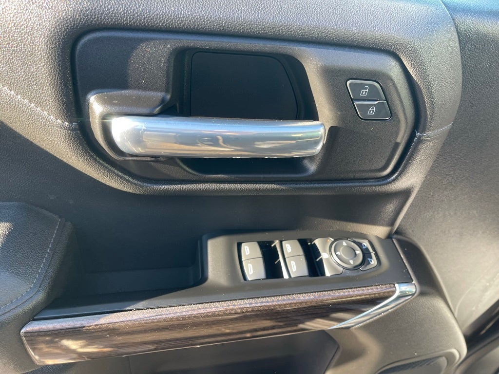 2021 Chevrolet Silverado 1500 4WD Crew Cab Standard Bed RST