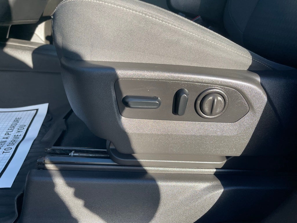 2021 Chevrolet Silverado 1500 4WD Crew Cab Standard Bed RST