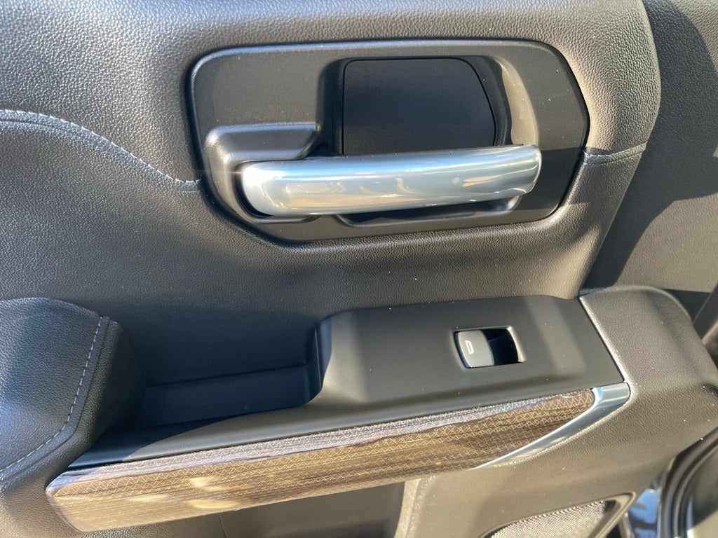 2021 Chevrolet Silverado 1500 4WD Crew Cab Standard Bed RST