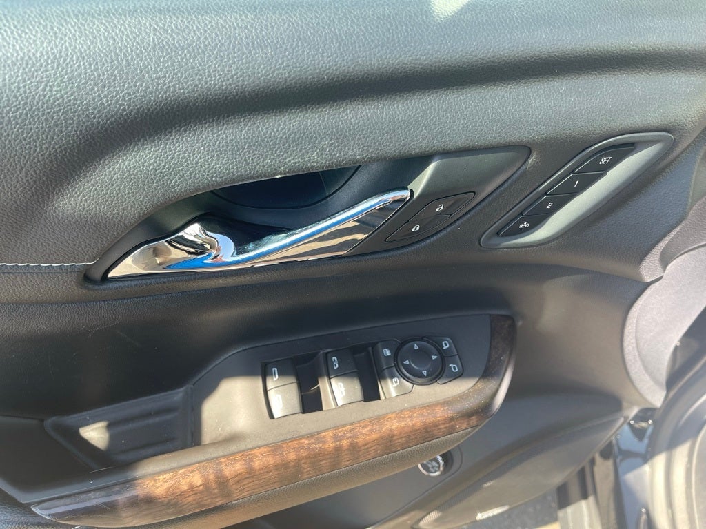 2020 GMC Acadia AWD Denali