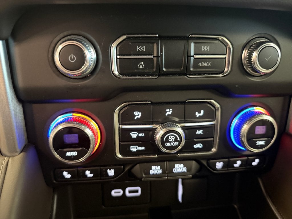 2023 GMC Yukon 4WD SLT