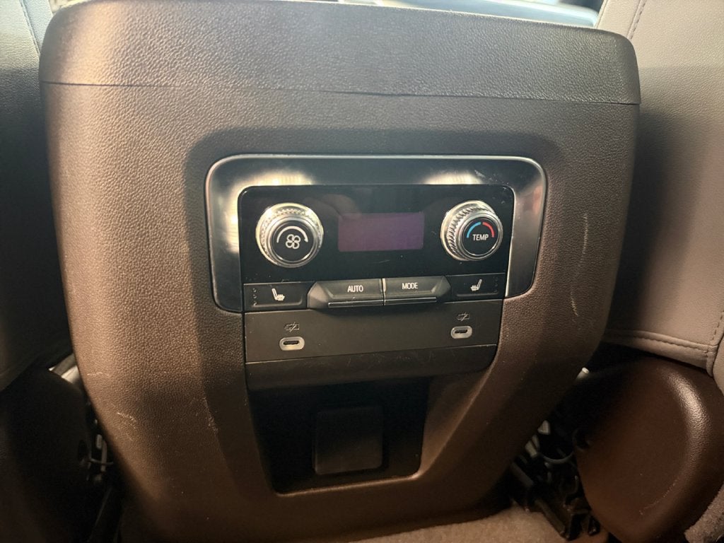 2023 GMC Yukon 4WD SLT