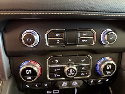 2022 GMC Yukon 4WD SLT