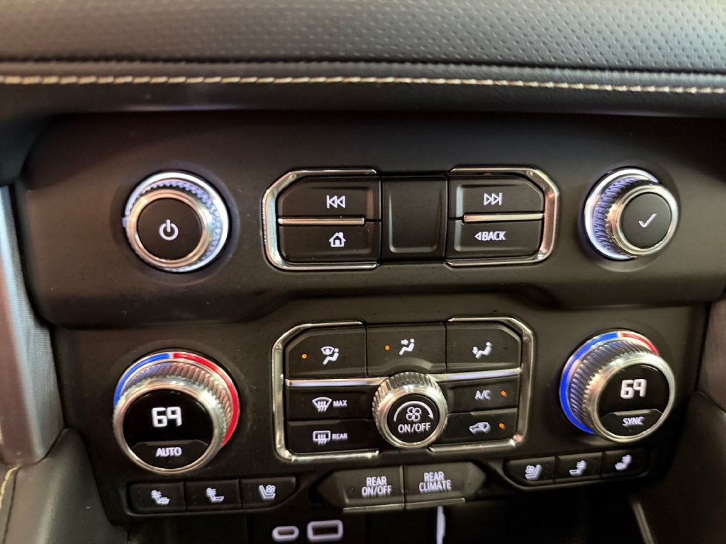 2022 GMC Yukon 4WD SLT