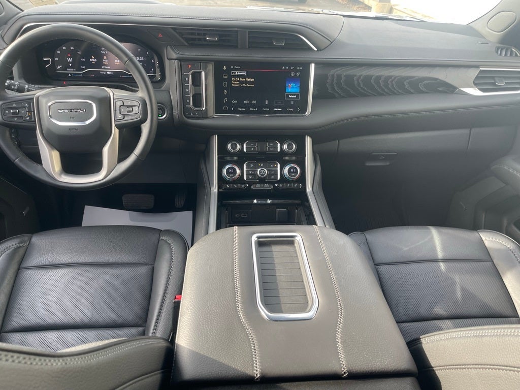 2023 GMC Yukon 4WD Denali
