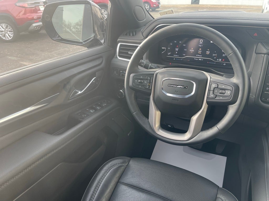 2023 GMC Yukon 4WD Denali