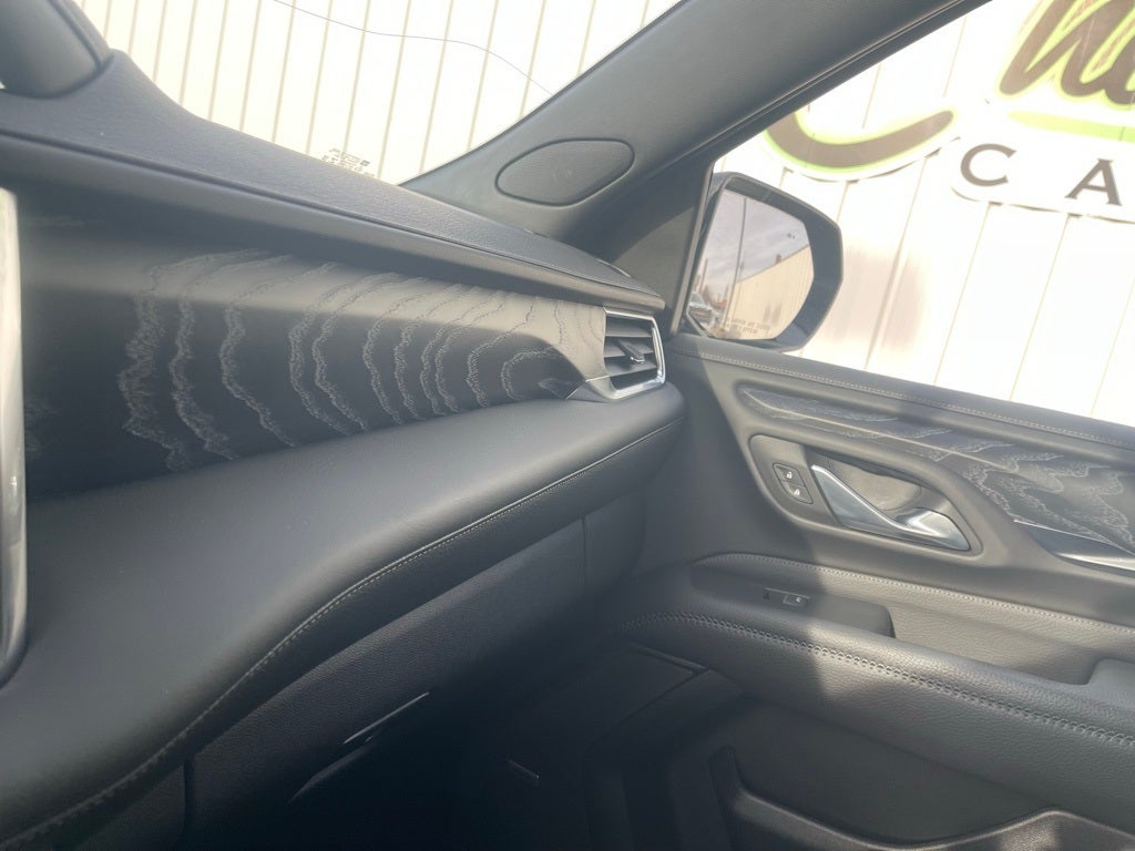 2023 GMC Yukon 4WD Denali