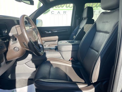 2022 GMC Yukon 4WD Denali