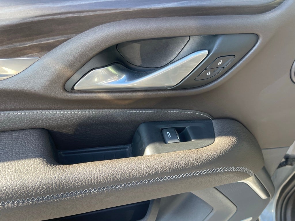 2022 GMC Yukon 4WD Denali