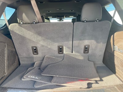 2022 GMC Yukon 4WD Denali