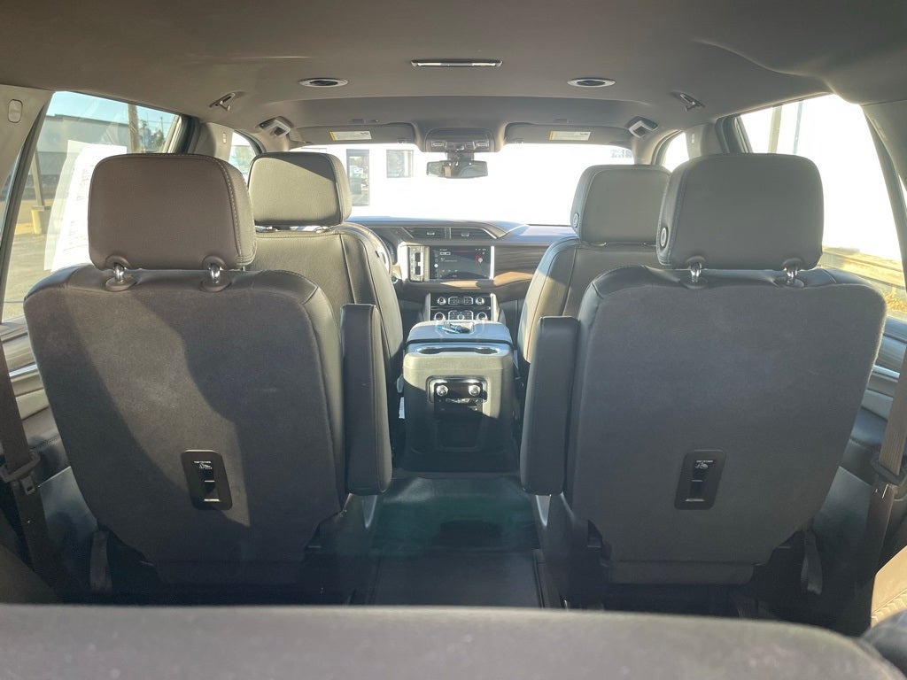 2022 GMC Yukon 4WD Denali