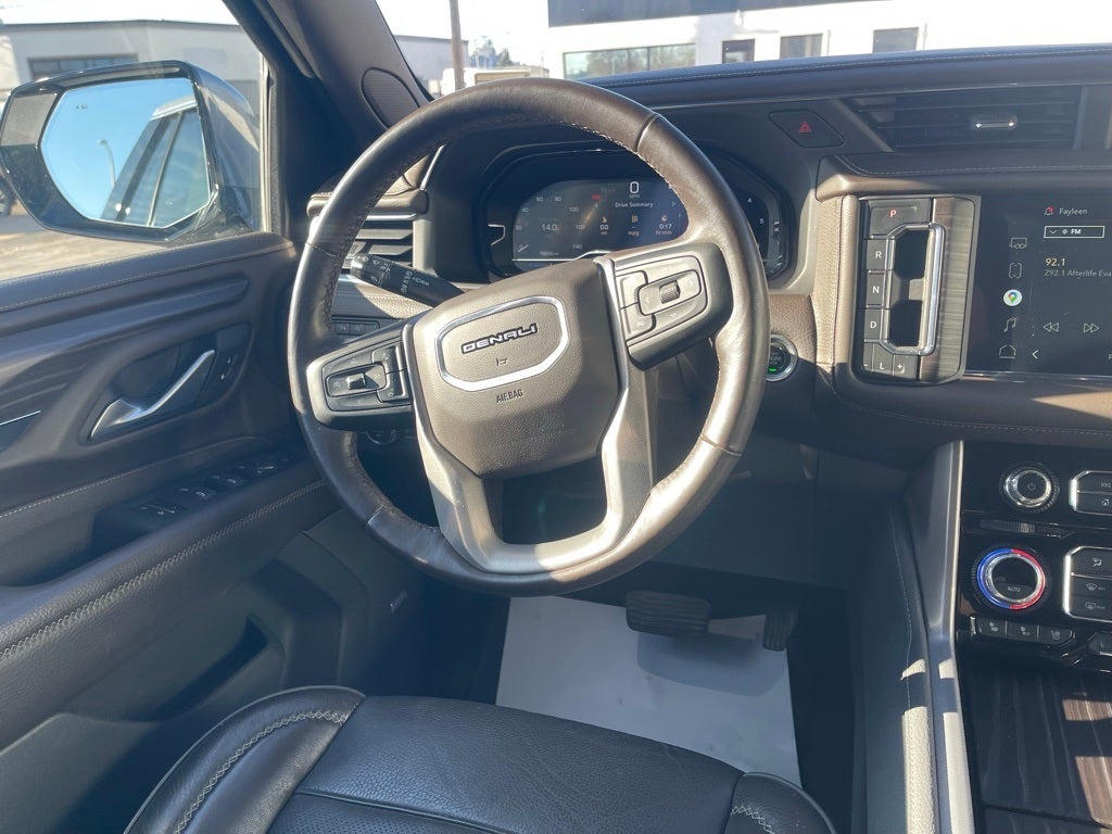 2022 GMC Yukon 4WD Denali