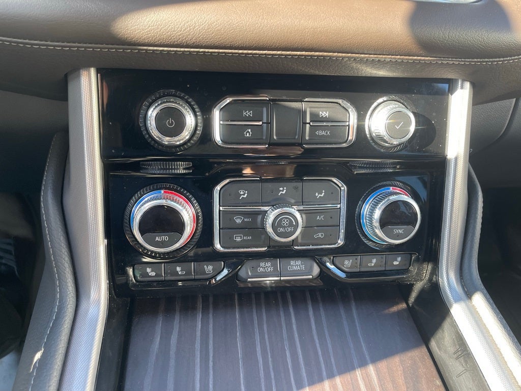 2022 GMC Yukon 4WD Denali