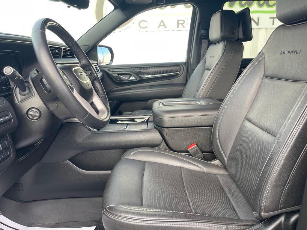2023 GMC Yukon 4WD Denali