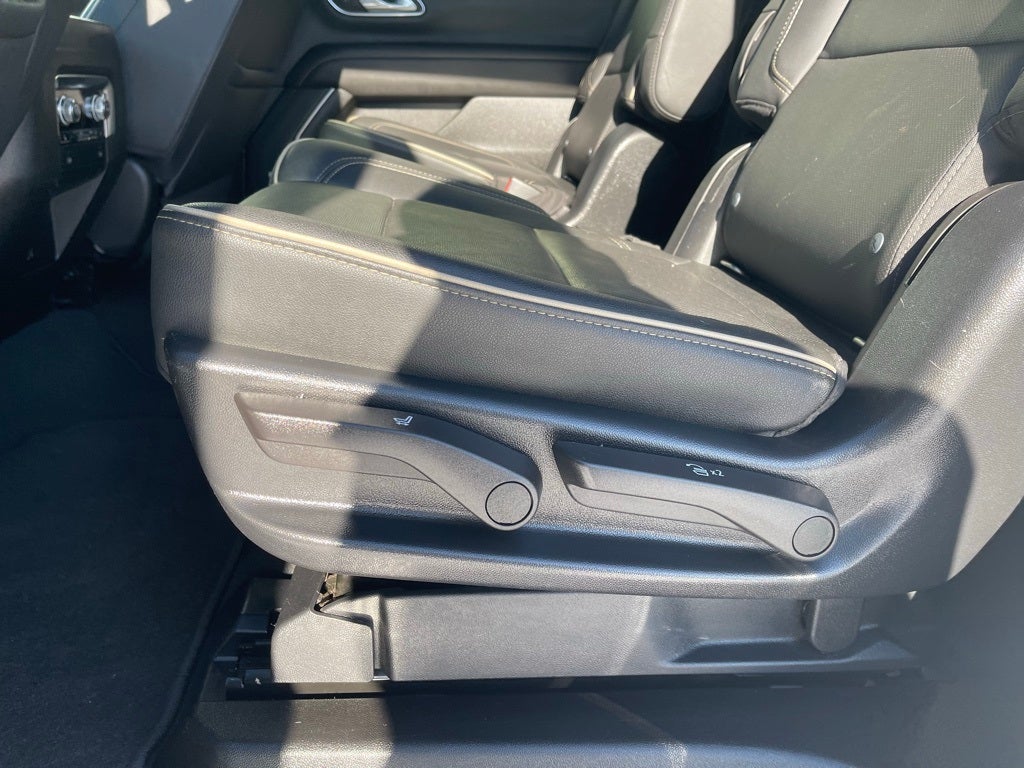 2022 GMC Yukon XL 4WD SLT