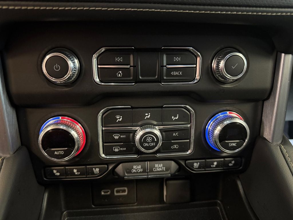 2022 GMC Yukon XL 4WD SLT