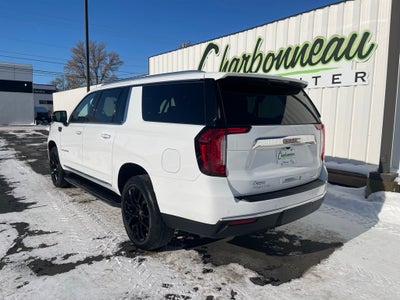 2022 GMC Yukon XL 4WD SLT