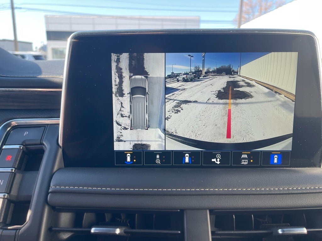 2022 GMC Yukon XL 4WD SLT