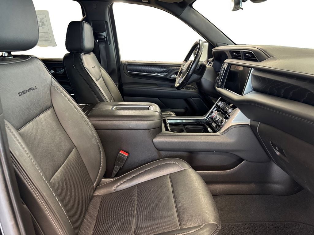 2021 GMC Yukon XL 4WD Denali