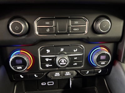 2023 Chevrolet Suburban 4WD RST