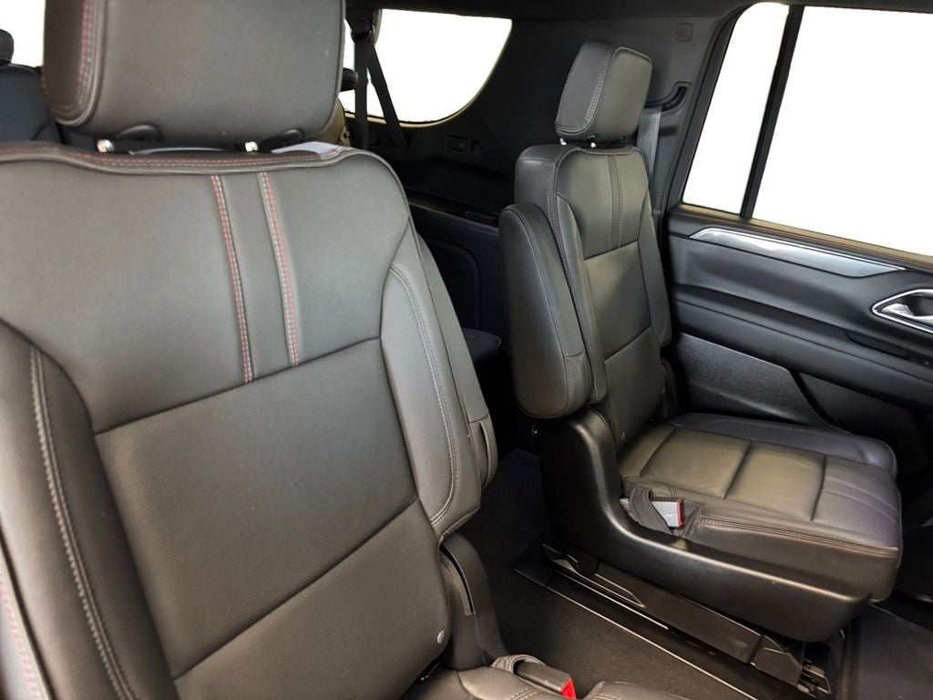 2023 Chevrolet Suburban 4WD RST