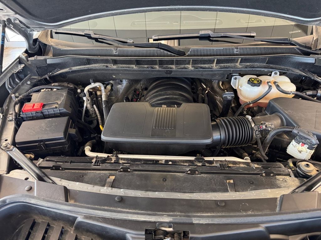 2023 Chevrolet Suburban 4WD RST