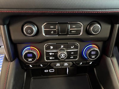 2023 Chevrolet Suburban 4WD RST