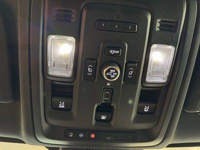 2023 Chevrolet Suburban 4WD RST