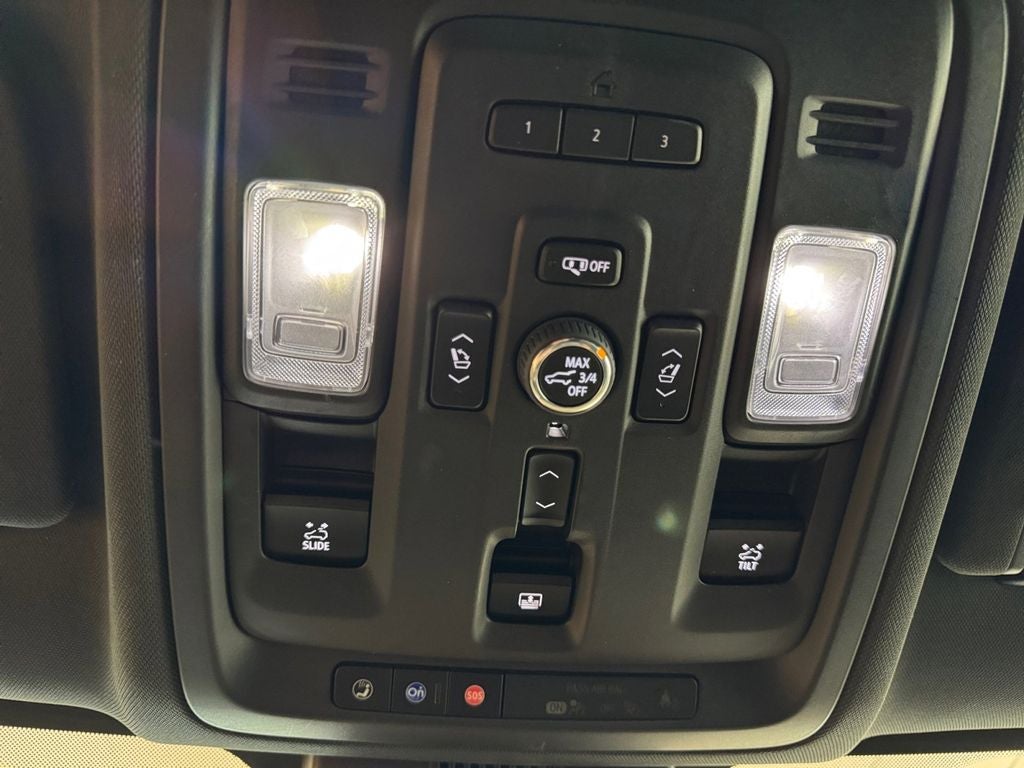 2023 Chevrolet Suburban 4WD RST