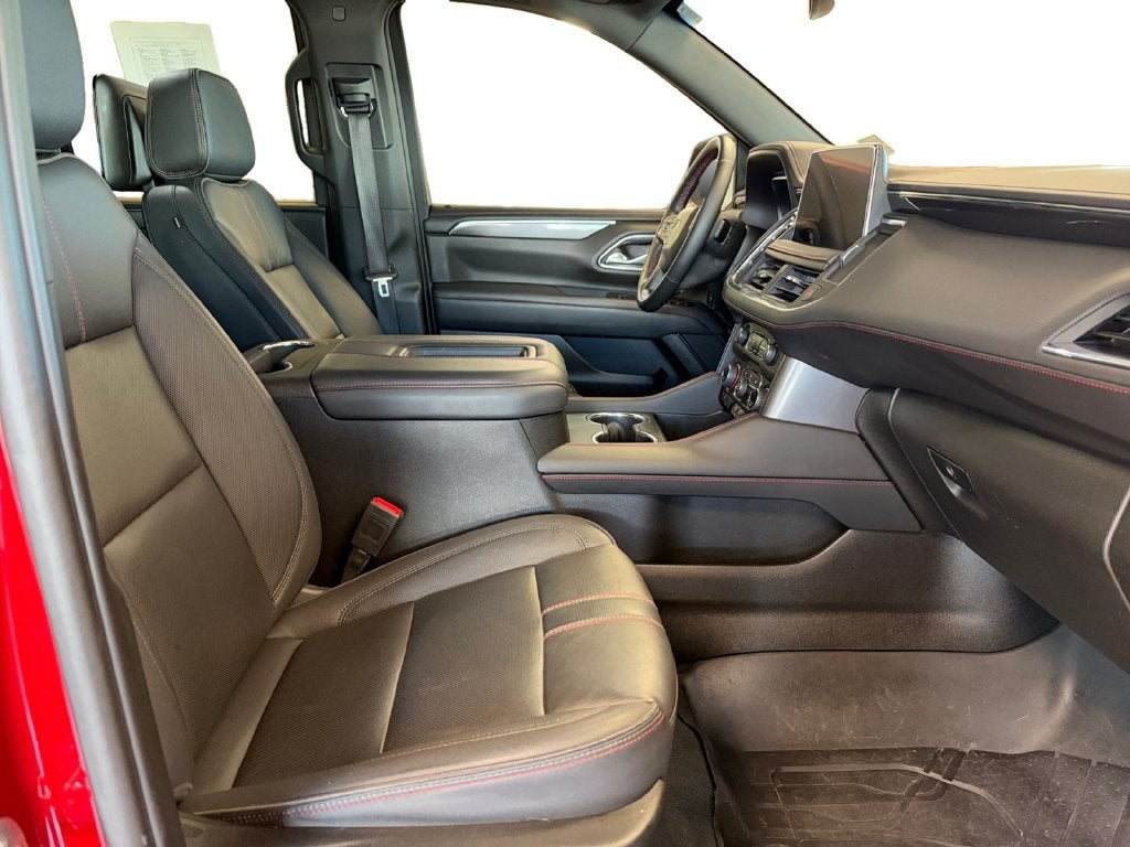 2023 Chevrolet Tahoe 4WD RST