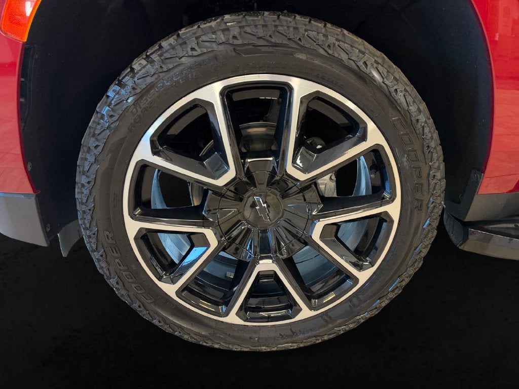 2023 Chevrolet Tahoe 4WD RST