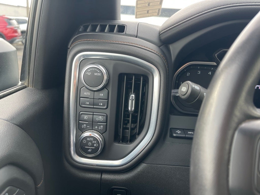 2022 GMC Sierra 2500HD 4WD Crew Cab Standard Bed AT4