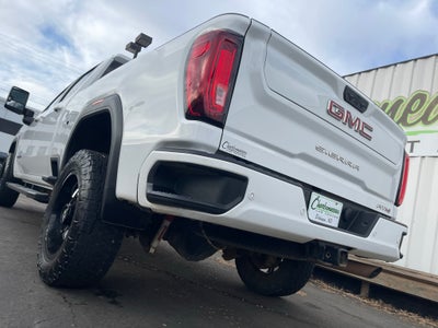 2022 GMC Sierra 2500HD 4WD Crew Cab Standard Bed AT4