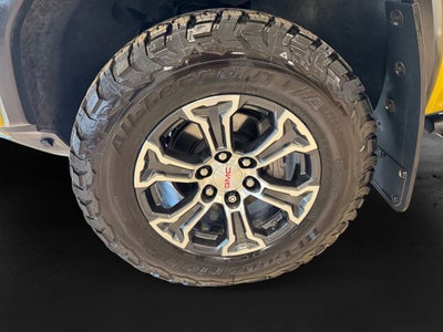 2024 GMC Canyon AT4
