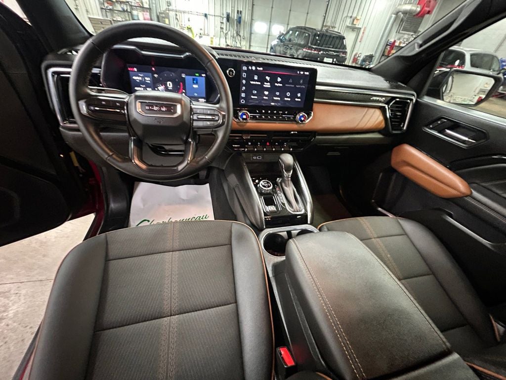 2024 GMC Canyon 4WD AT4