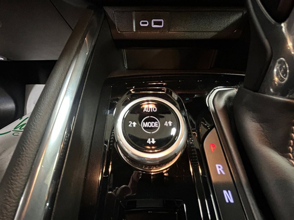 2024 GMC Canyon 4WD AT4