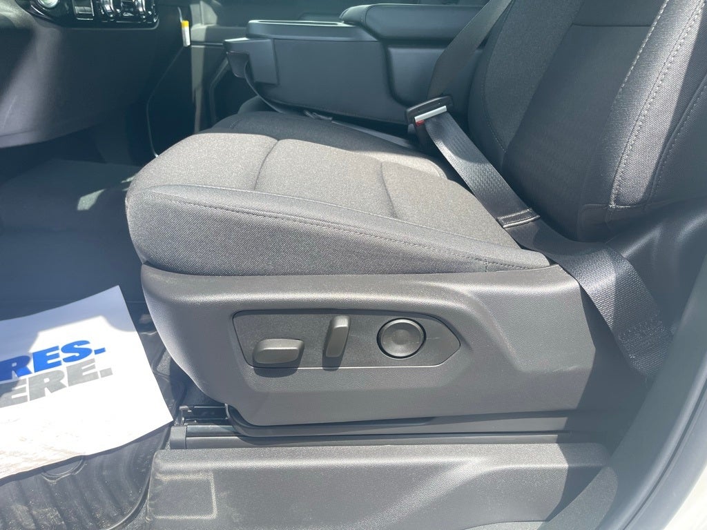 2025 GMC Sierra 1500 4WD Crew Cab Standard Box SLE