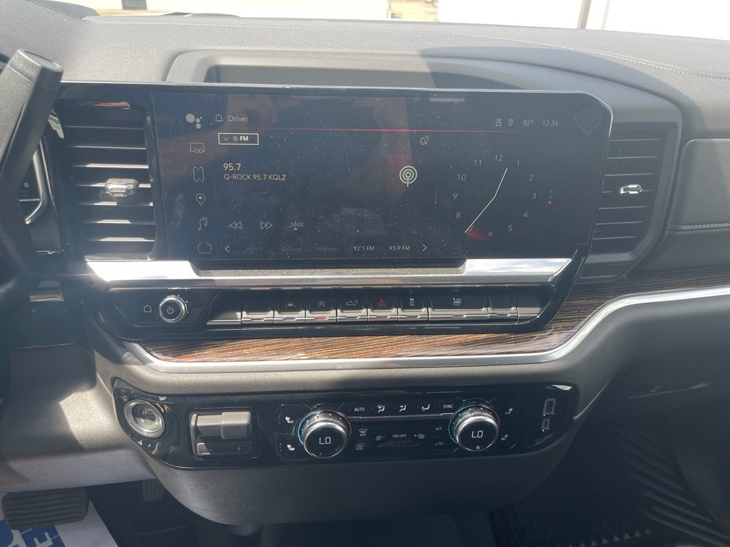 2025 GMC Sierra 1500 4WD Crew Cab Standard Box SLE